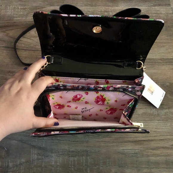 HP 🎉 NWT Betsy Johnson Confetti Crossbody - Picture 10 of 12
